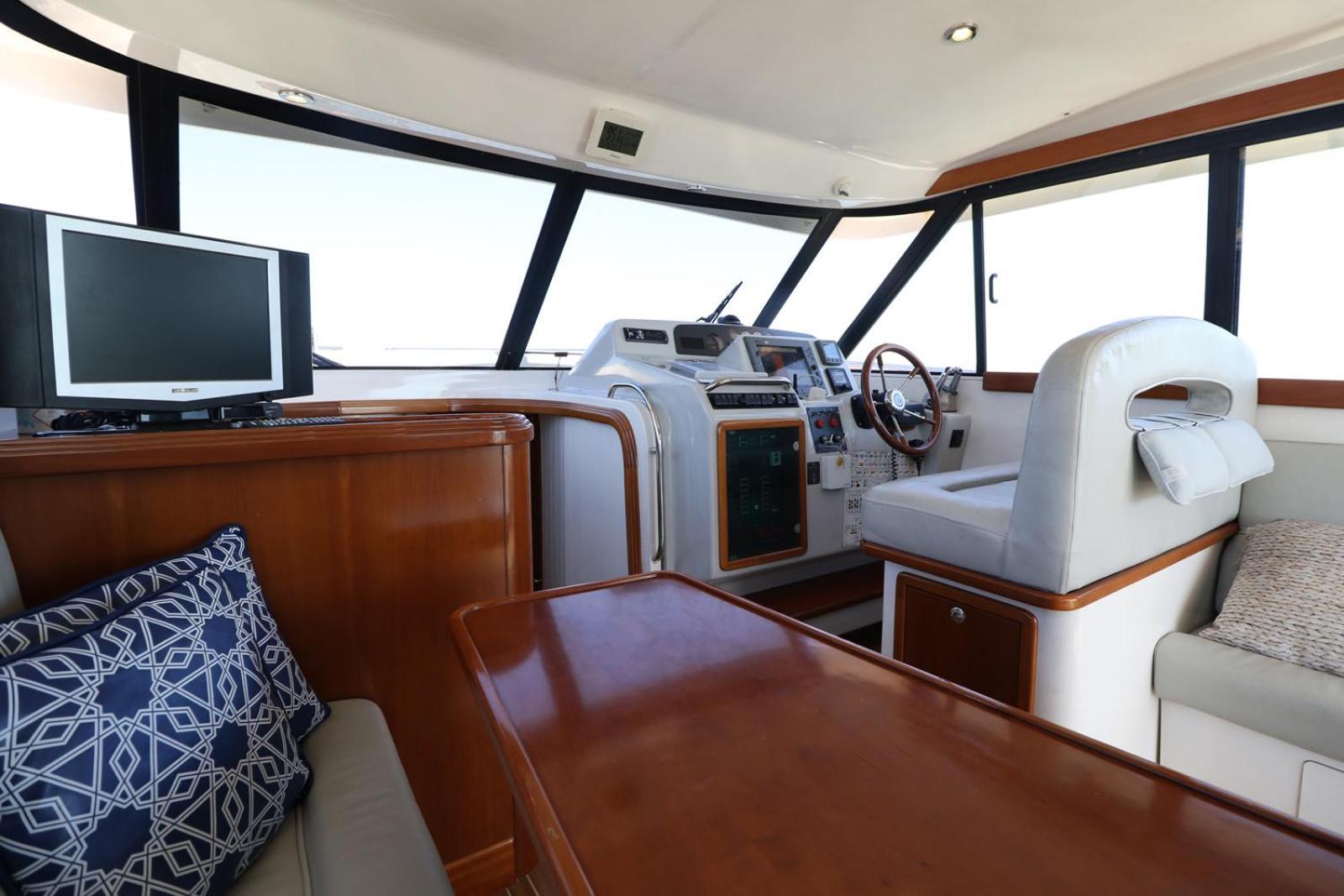 Private Yacht, We Love Our Guests Lisbon Exterior photo
